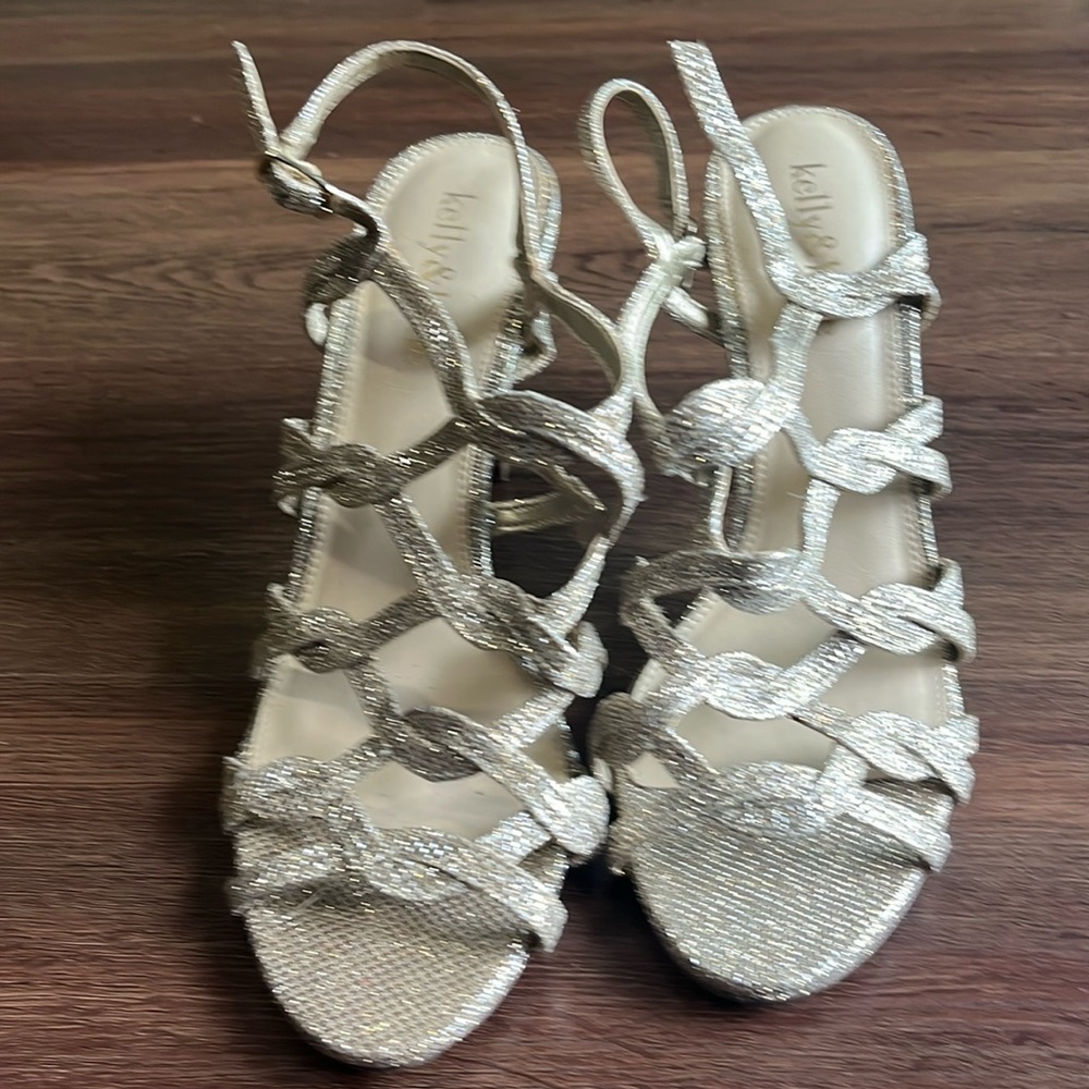 Womens Kelly And Kate Gold Sparkle Heels 7.5 Shoes Formal Wedding Prom - Picture 1 of 6